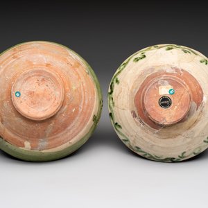 Four Amol pottery sgraffito bowls, Persia, 12th C. — photo 7