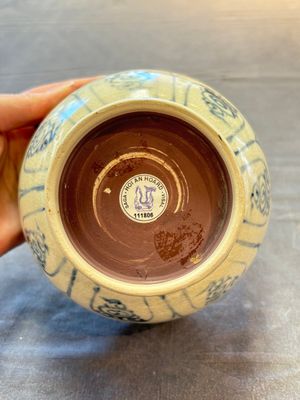Four Annamese or Vietnamese blue and white bowls with floral design from the Hoi An shipwreck, 15/16th C. — photo 12