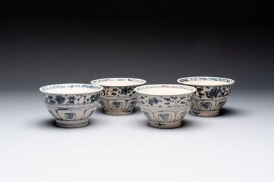 Four Annamese or Vietnamese blue and white bowls with floral design from the Hoi An shipwreck, 15/16th C.