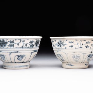 Four Annamese or Vietnamese blue and white bowls with floral design from the Hoi An shipwreck, 15/16th C. — photo 11