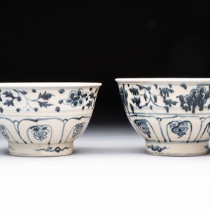 Four Annamese or Vietnamese blue and white bowls with floral design from the Hoi An shipwreck, 15/16th C. — photo 6