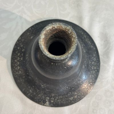 Four Bidri metal hookah bases and a copper hookah base or vase — 照片 7