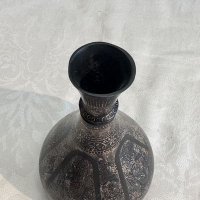 Four Bidri metal hookah bases and a copper hookah base or vase — 照片 18