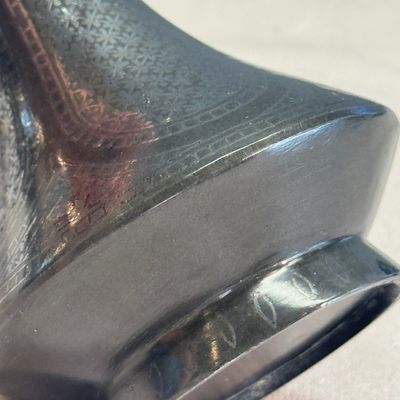 Four Bidri metal hookah bases and a copper hookah base or vase — 照片 27