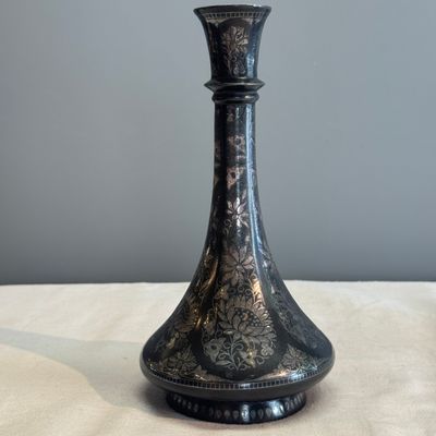 Four Bidri metal hookah bases and a copper hookah base or vase — 照片 34