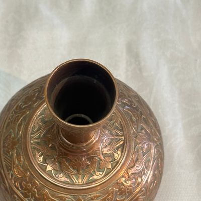 Four Bidri metal hookah bases and a copper hookah base or vase — 照片 51