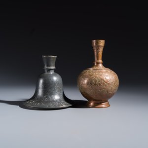 Four Bidri metal hookah bases and a copper hookah base or vase — 照片 10