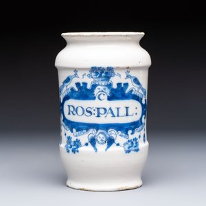 Four blue and white Dutch Delft pharmacy jars, 18th C. — photo 2