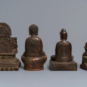 Four bronze figures of Buddha in various poses, China, Japan and Korea, 18/19th C. — photo 4