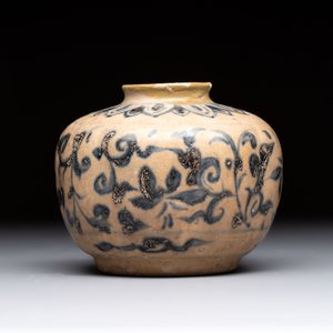 Four Chinese and Annamese or Vietnamese blue and white wares, 15th/19th C. — photo 16