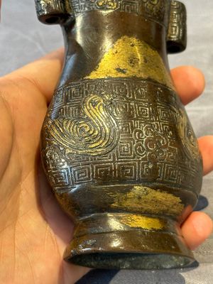 Four Chinese archaistic gilt bronze vases, Yuan/Ming — 照片 20