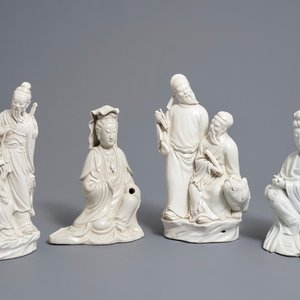 Four Chinese blanc de Chine figures and groups, 19/20th C. — 照片 1