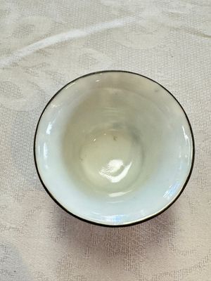 Four Chinese blue and white 'Bleu de Hue' cups and two bowls, various marks, 19th C. — foto 14
