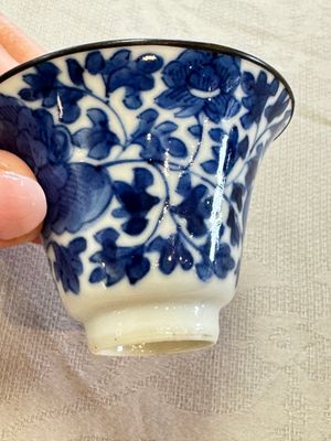 Four Chinese blue and white 'Bleu de Hue' cups and two bowls, various marks, 19th C. — foto 32