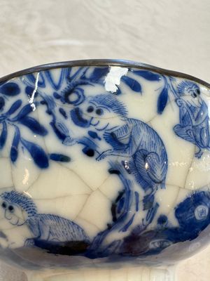 Four Chinese blue and white 'Bleu de Hue' cups and two bowls, various marks, 19th C. — foto 61