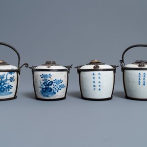 Four Chinese blue and white 'Blue de Hue' waterpipes for the Vietnamese market, 19th C. — 照片 4