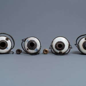 Four Chinese blue and white 'Blue de Hue' waterpipes for the Vietnamese market, 19th C. — 照片 6