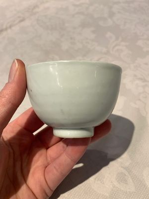 Four Chinese blue and white bowls, two cups and a plate, Ming — photo 8