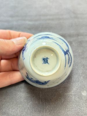 Four Chinese blue and white 'boy and buffalo' cups, Qi Yue Ru Yu 奇玥如玉 and Kun Chi Yu Shi 崑池玉石 marks, Yongzheng — 照片 18