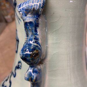 Four Chinese blue and white celadon-ground vases, 19th C. — 照片 9