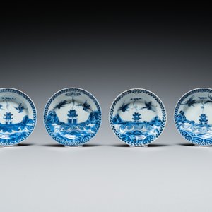 Four Chinese blue and white 'cranes and pagoda' saucers, ex-collection of August the Strong, Kangxi — photo 2