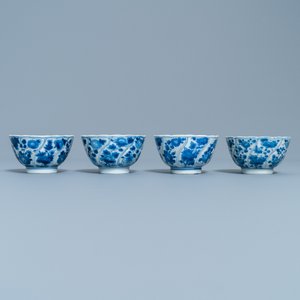Four Chinese blue and white cups and saucers and three large cups, Kangxi/Qianlong — 照片 6