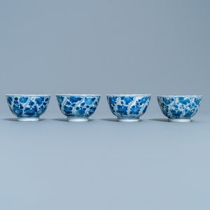 Four Chinese blue and white cups and saucers and three large cups, Kangxi/Qianlong — 照片 8