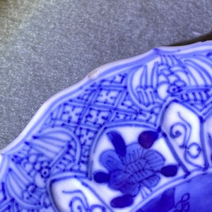 Four Chinese blue and white cups and saucers, Kangxi — 照片 20