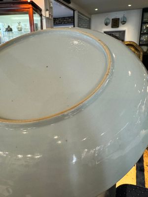 Four Chinese blue and white dishes with floral design, Kangxi/Yongzheng — photo 15