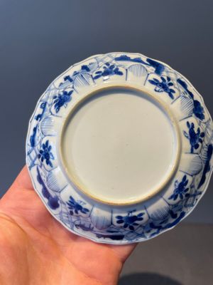 Four Chinese blue and white 'Eight Immortals' cups and saucers and five saucers, Chenghua and Lu mark, Kangxi — foto 8