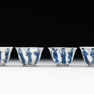 Four Chinese blue and white 'Eight Immortals' cups and saucers and five saucers, Chenghua and Lu mark, Kangxi — foto 6