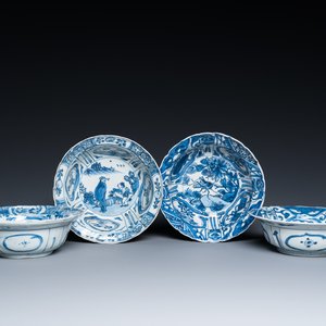 Four Chinese blue and white kraak porcelain klapmuts bowls, Wanli — 照片 1