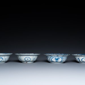 Four Chinese blue and white kraak porcelain klapmuts bowls, Wanli — 照片 4