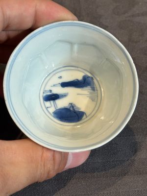 Four Chinese blue and white 'landscape' cups and saucers, Kangxi — photo 15