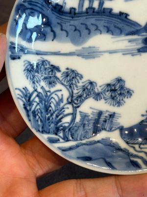 Four Chinese blue and white 'landscape' cups and saucers, Kangxi — photo 5
