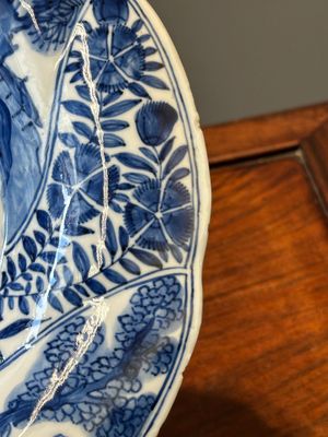 Four Chinese blue and white lobed 'phoenix and monkey' plates, flower mark, Kangxi — 照片 13