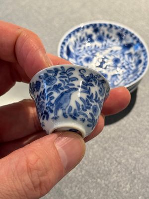 Four Chinese blue and white miniature cups and saucers, butterfly mark, Kangxi — 照片 6