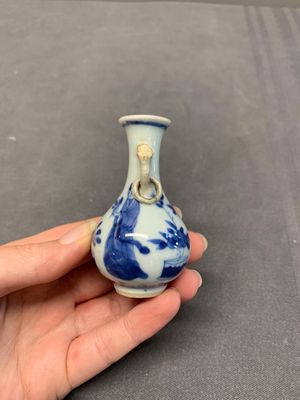 Four Chinese blue and white miniature 'Long Eliza' vases, Kangxi — 照片 9