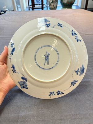 Four Chinese blue and white plates with floral design, Kangxi — photo 4