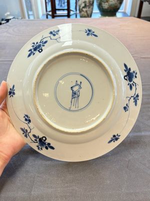 Four Chinese blue and white plates with floral design, Kangxi — photo 6