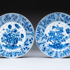 Four Chinese blue and white plates with floral design, Kangxi — photo 2