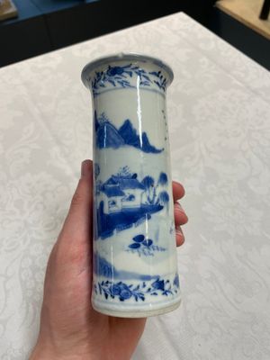 Four Chinese blue and white vases and a stem cup, Kangxi and later — photo 27