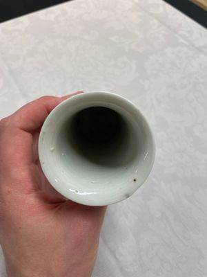 Four Chinese blue and white vases and a stem cup, Kangxi and later — photo 30