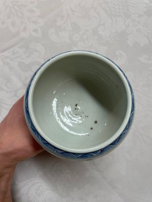 Four Chinese blue and white vases and a stem cup, Kangxi and later — photo 36