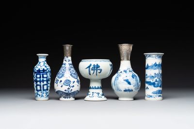 Four Chinese blue and white vases and a stem cup, Kangxi and later