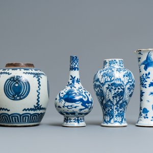 Four Chinese blue and white vases, Kangxi — photo 2