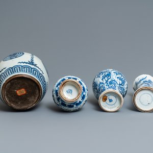 Four Chinese blue and white vases, Kangxi — photo 7
