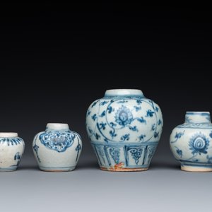 Four Chinese blue and white vases, Ming — photo 5