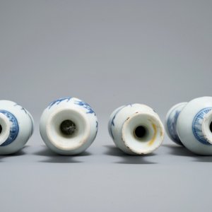 Four Chinese blue and white vases with floral design, Hatcher cargo, Transitional period — photo 6
