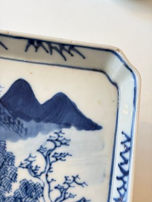 Four Chinese blue and white wares, and two iron-red-decorated wares, 19/20th C. — photo 26